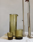 Carafe en verre ambre