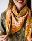 foulard indien orange et kaki