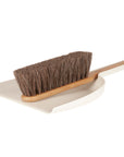 Set pelle beige et balayette en crin de Cheval et bois de Hêtre - Iris Hantverk