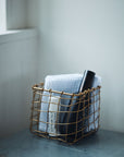 Panier carré finition laiton - Fog Linen Work