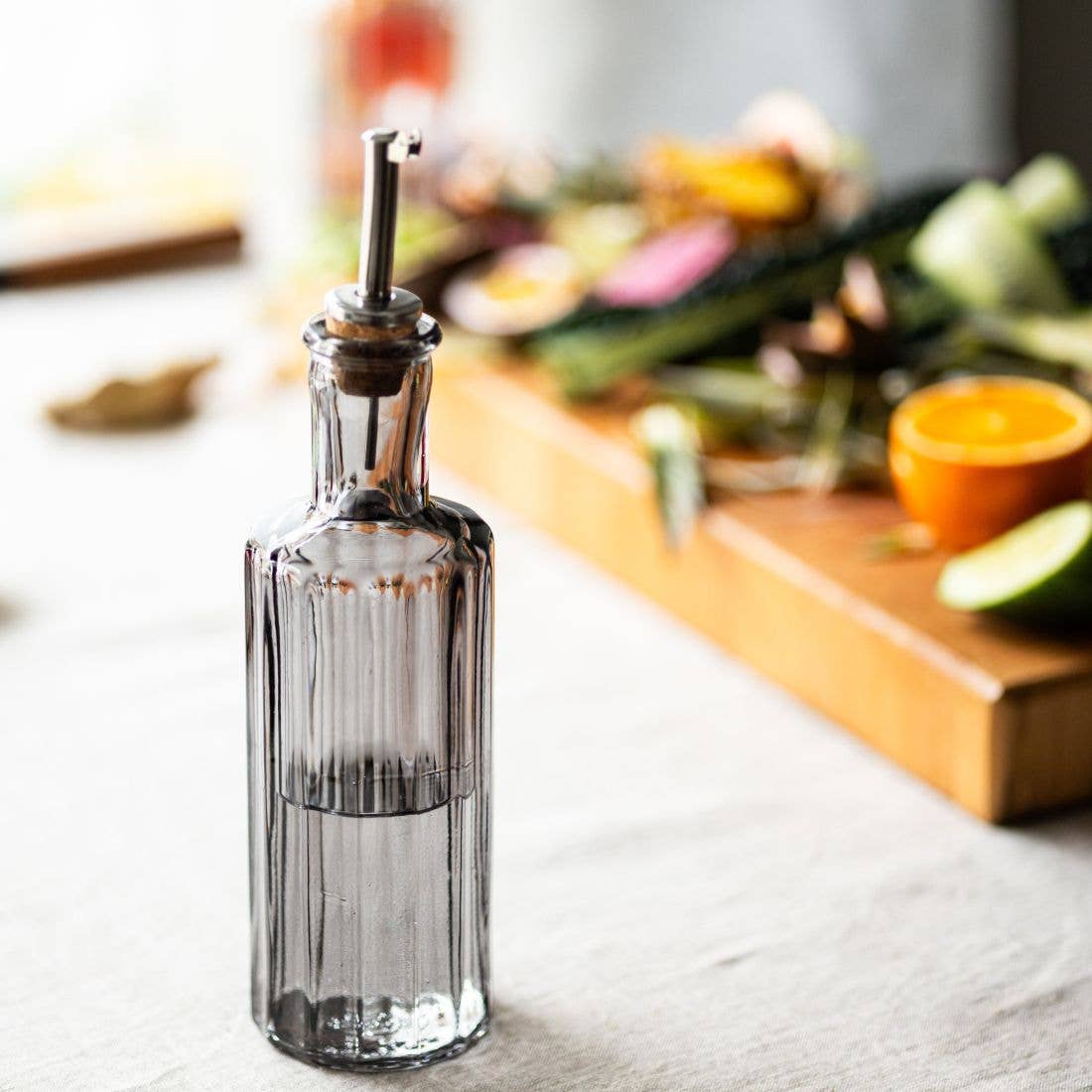 Bouteille à huile ou vinaigre en verre recyclé couleur gris fumé 30cl