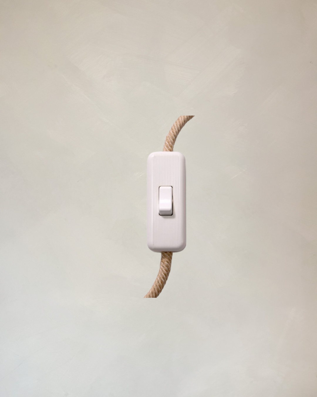 Interrupteur vintage Blanc avec mise à la terre - unipolaire MaisonFarigoulette