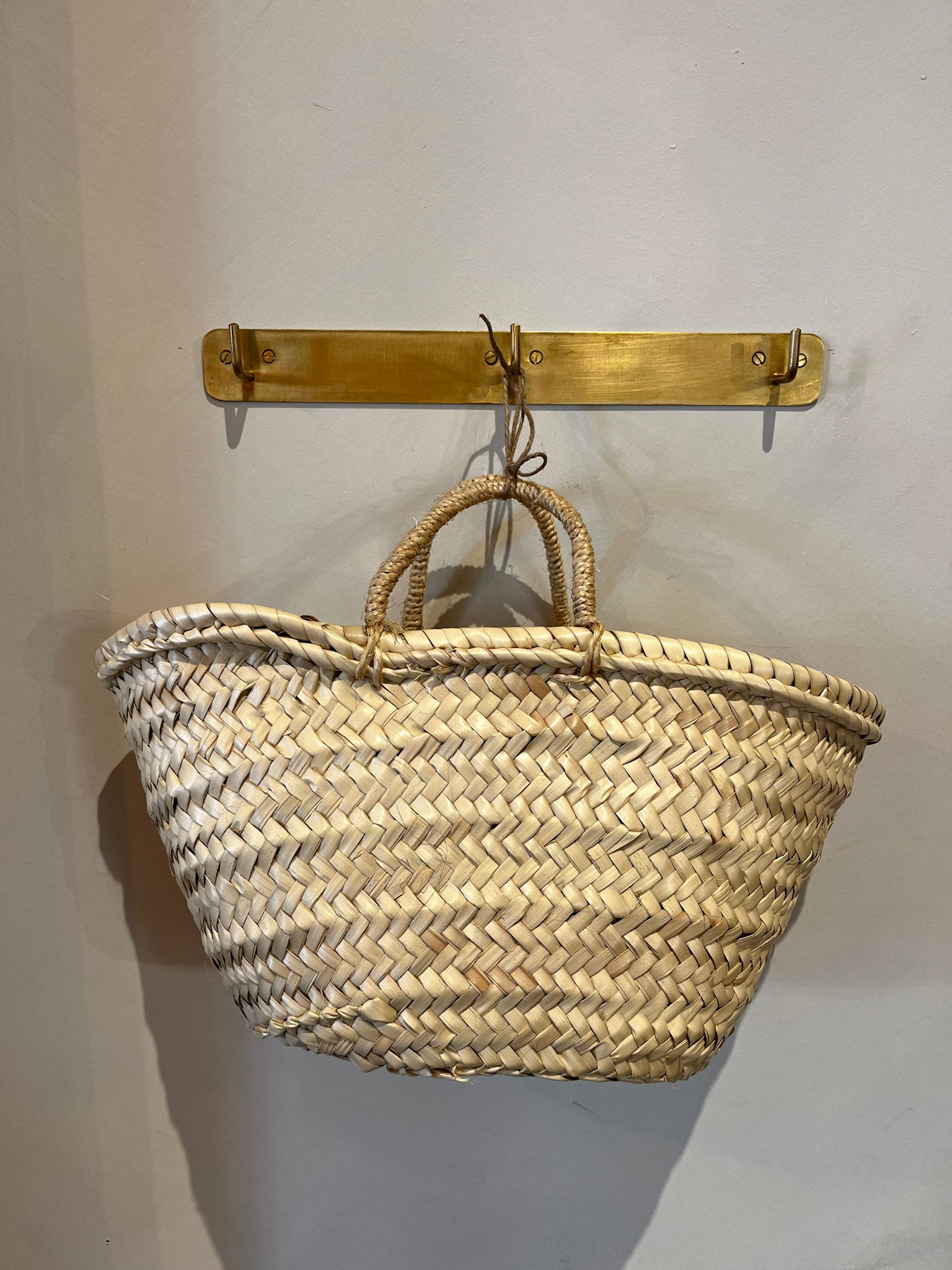 Panier artisanal en osier pour enfant avec anses