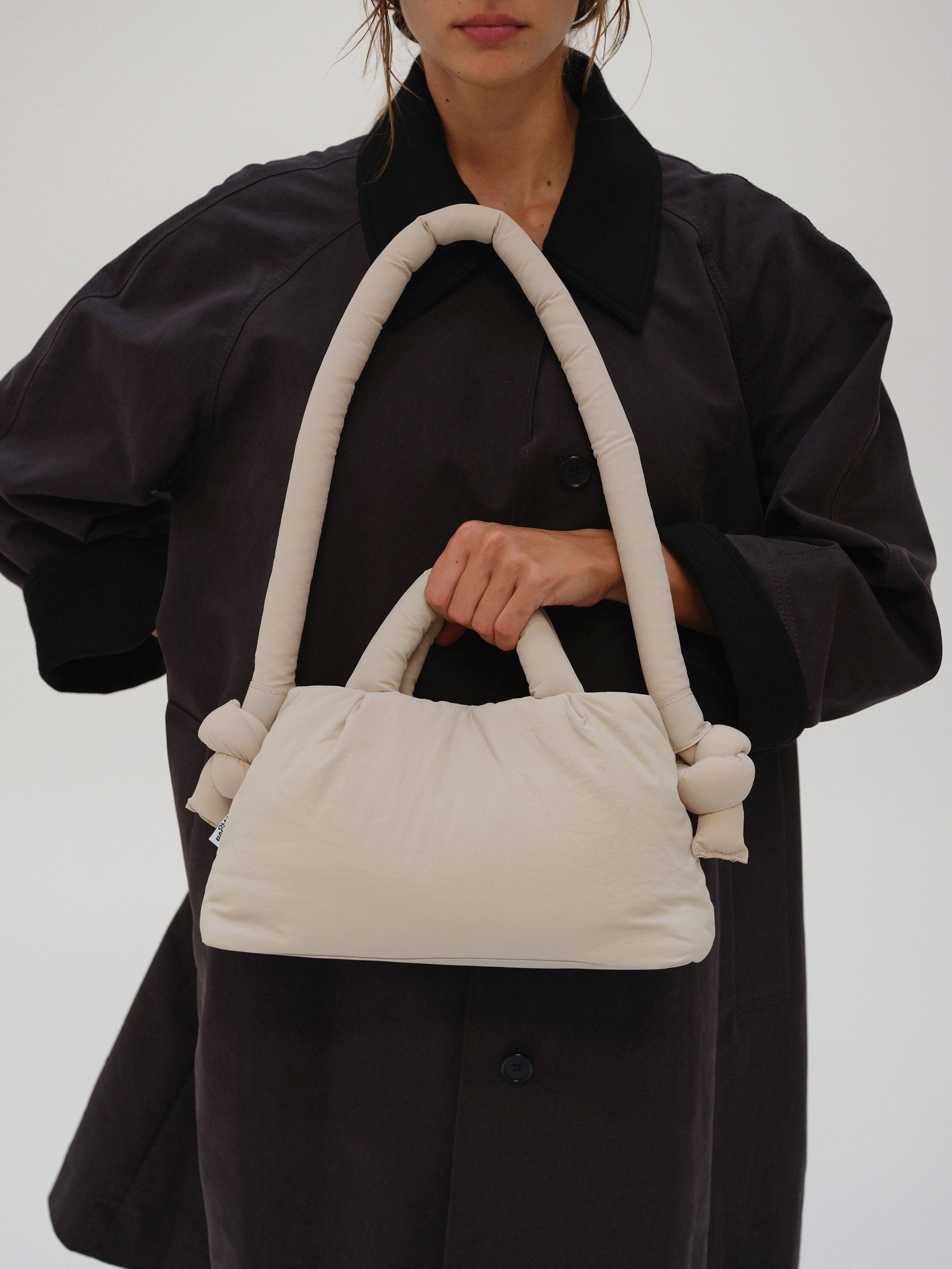 sac en nylon imperméable couleur beige